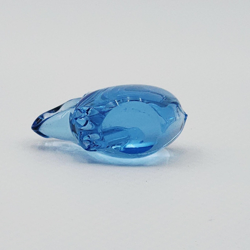 Vintage Blue Glass Rabbit Paperweight Fenton Style Hand Crimped Chubby Bunny - Picture 6 of 8